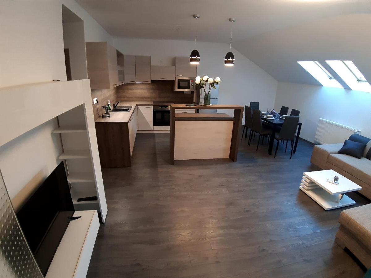 Hrnciarska Apartments Кошице Экстерьер фото